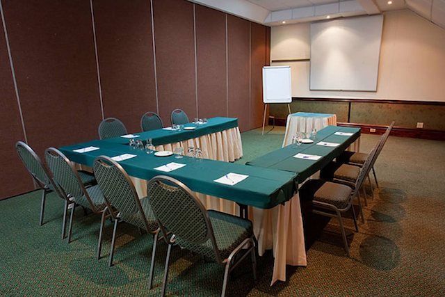 conference-room-01
